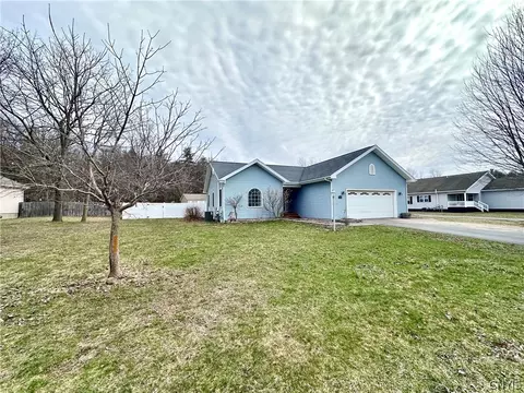 106 Ambrose Dr, Le Ray, NY 13612