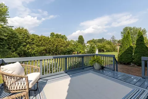 Exterior - 12 Oriole Path, Liverpool, NY 13090 photo 3 of 11