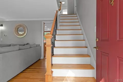 Entry Way - 12 Oriole Path, Liverpool, NY 13090 photo 1 of 2