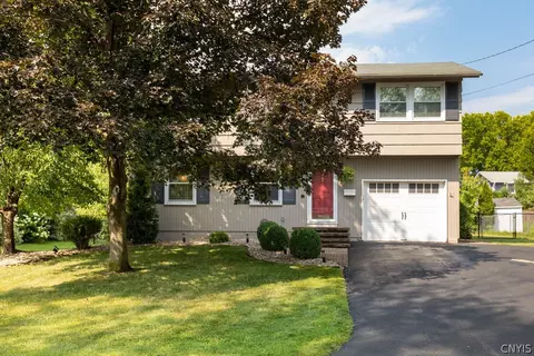 Exterior - 12 Oriole Path, Liverpool, NY 13090 photo 10 of 11