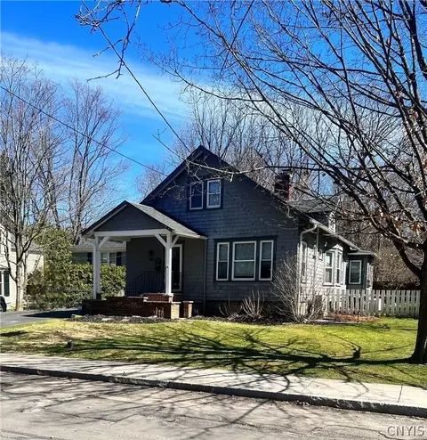 104 Scoville Ave, Manlius, NY 13104