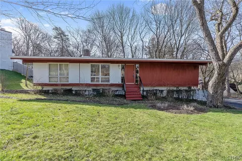 705 Sycamore Ter, Syracuse, NY 13214