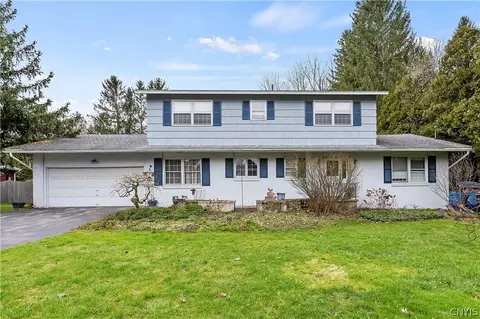 4615 Glencliffe Rd, Manlius, NY 13104
