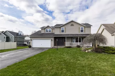114 Stoney Dr, Geddes, NY 13219