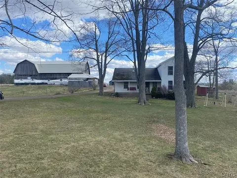 11078 Mills Mills Rd, Fillmore, NY 14735