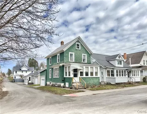 101 Vine Pl, Rome, NY 13440