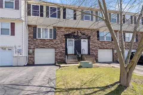 4176 Burningtree Rd # D, Liverpool, NY 13090