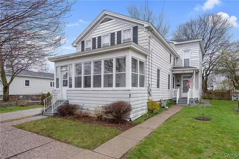 115 W Eighth St, Oswego, NY 13126
