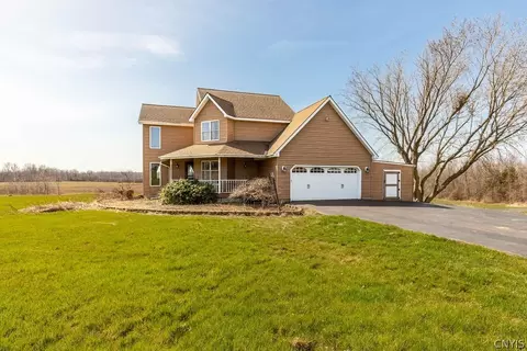 317 W Lake Rd, Oswego, NY 13126