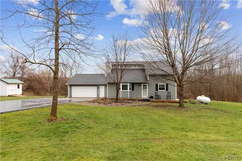 7524 W Dead Creek Rd, Van Buren, NY 13027