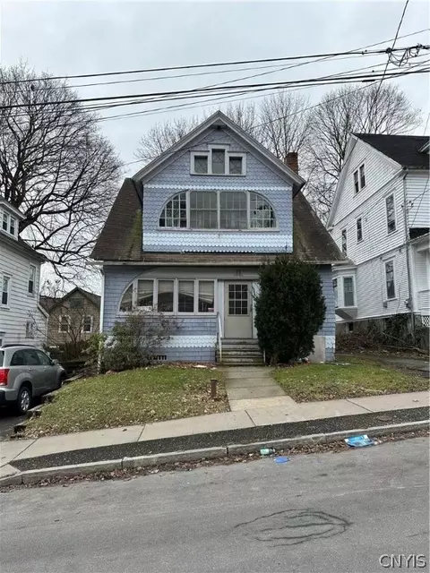 1607 W Colvin St, Syracuse, NY 13207