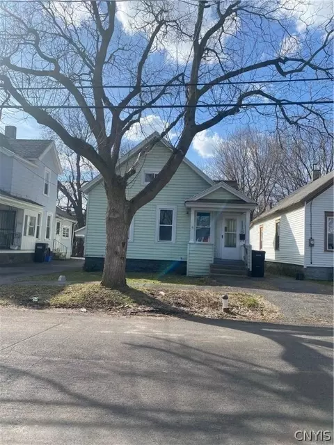803 Tallman St, Syracuse, NY 13204