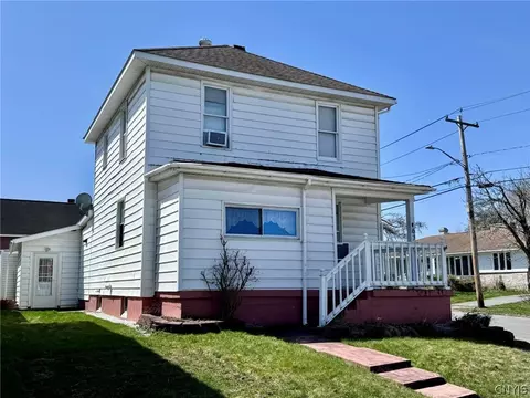 67 Calder Ave, Whitestown, NY 13495