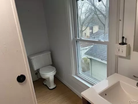 Bath - 525 W Green St, Ithaca, NY 14850 photo 4 of 4