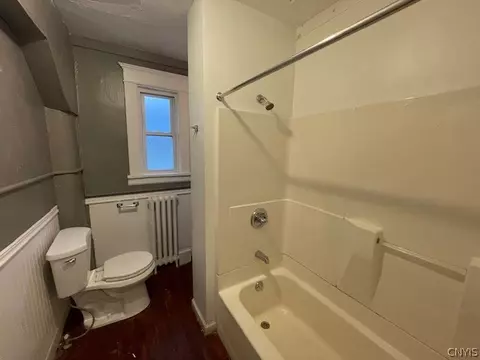 Bath - 525 W Green St, Ithaca, NY 14850 photo 3 of 4