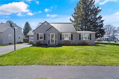 233 Ferncliff Ave, Salina, NY 13088