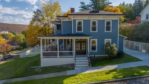 178 Pine St, Corning, NY 14830