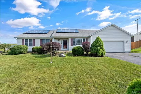136 Blackstone, Syracuse, NY 13219
