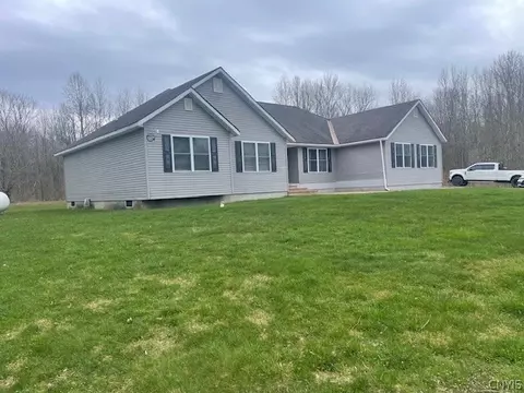 320 Mount Pleasant Rd, Volney, NY 13069