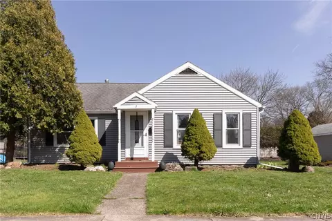 7 Ellwood Ave, Cortland, NY 13045
