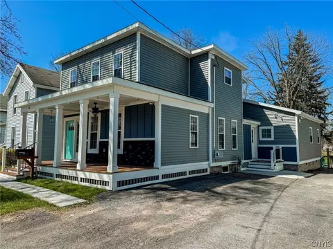 35 Park Ave, Auburn, NY 13021