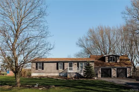 28364 Three Mile Point Rd, Lyme, NY 13622
