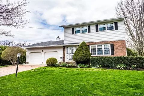 48 Perry Hill Rd, Oswego, NY 13126