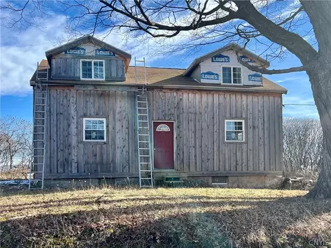 4760 Johnson Rd, Stockbridge, NY 13409