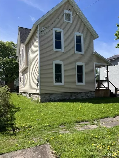 126 Stuart St, Watertown, NY 13601