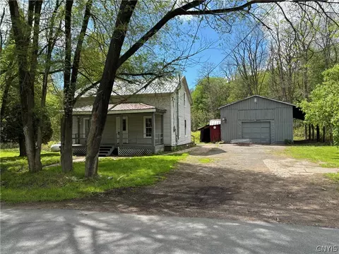 135 North St, Cleveland, NY 13042