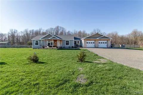 12429 House Rd, Clayton, NY 13624