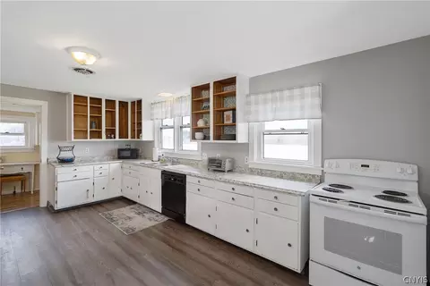 Kitchen - 3451 Doyle Rd, Lysander, NY 13027 photo 5 of 5