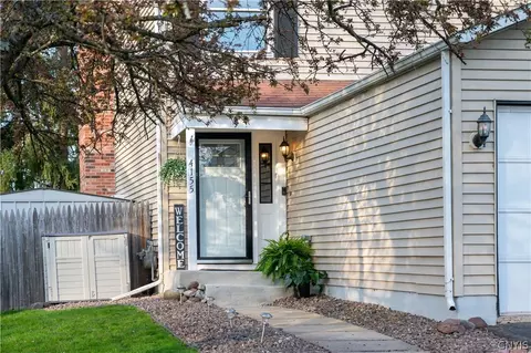 4155 Tommys Trl, Clay, NY 13090