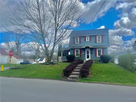 301 Newcastle Rd, Geddes, NY 13219