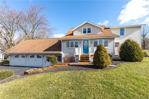 43 Elbridge St, Jordan, NY 13080