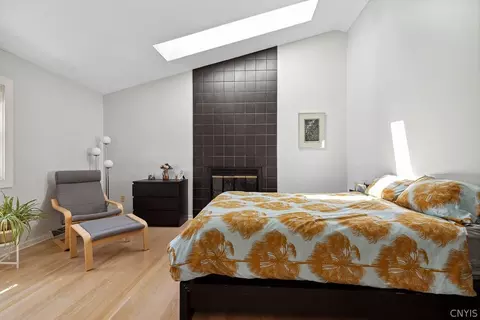 Bedroom - 5157 Montgomery Rd, Fayetteville, NY 13066 photo 1 of 6