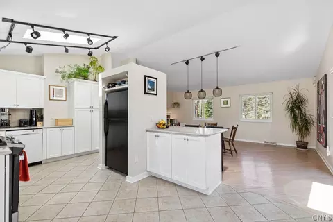Kitchen - 5157 Montgomery Rd, Fayetteville, NY 13066 photo 2 of 5