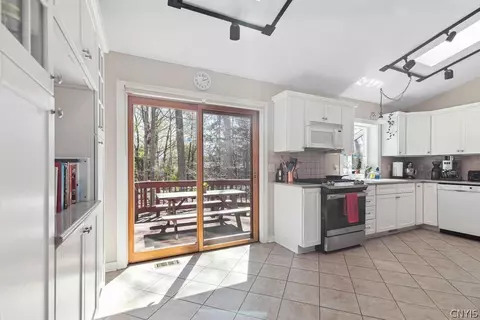 Kitchen - 5157 Montgomery Rd, Fayetteville, NY 13066 photo 1 of 5
