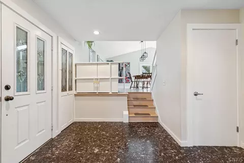 Entry Way - 5157 Montgomery Rd, Fayetteville, NY 13066 photo 3 of 4