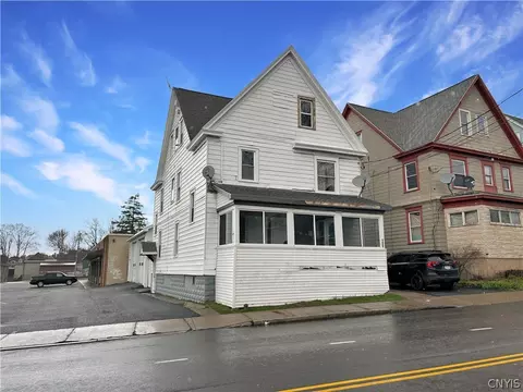 Exterior - 109 E Brighton Ave, Syracuse, NY 13205 photo 5 of 14