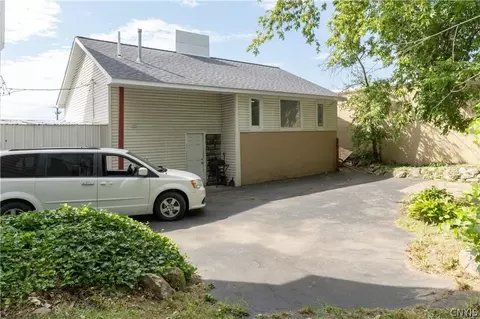 Exterior - 109 E Brighton Ave, Syracuse, NY 13205 photo 14 of 14