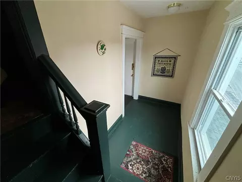 Entry Way - 109 E Brighton Ave, Syracuse, NY 13205 photo 2 of 2