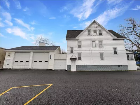 Exterior - 109 E Brighton Ave, Syracuse, NY 13205 photo 4 of 14