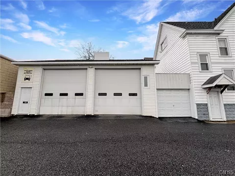 Exterior - 109 E Brighton Ave, Syracuse, NY 13205 photo 3 of 14