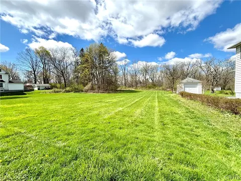 135 Dunning Ave, Auburn, NY 13021