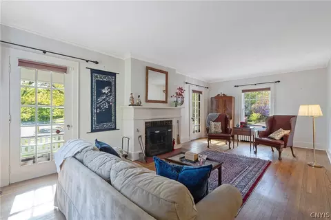110 Berkeley Dr, Syracuse, NY 13210 photo 7