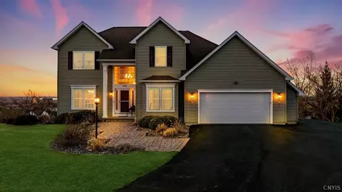 5803 Parapet Dr, Onondaga, NY 13078