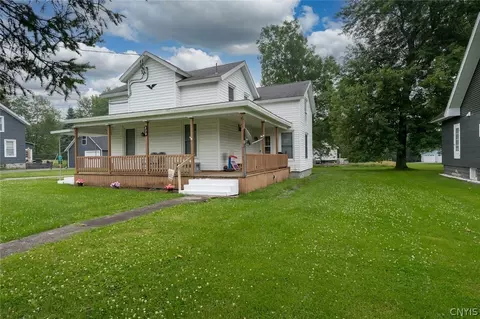 420 William St, Dexter, NY 13634