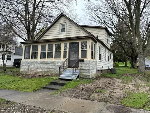 272 Cherry St, Oswego, NY 13126