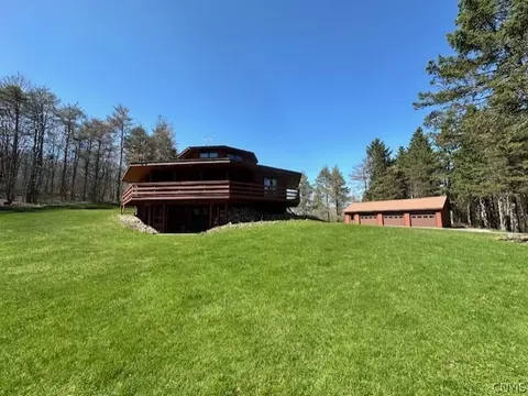 385 Youngs Rd, Warren, NY 13361